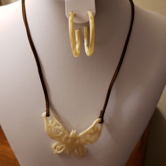 Bellissima Necklace & Earrings - Picture 1 of 7